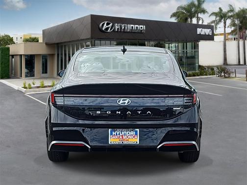 2025 Hyundai SONATA Hybrid SE