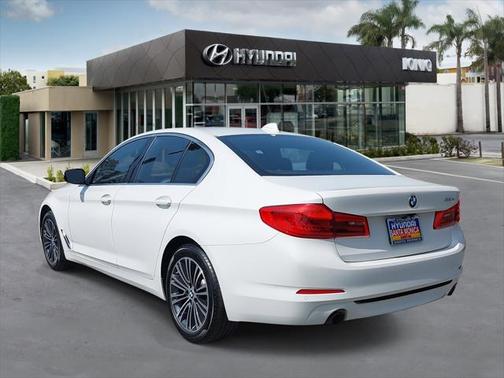 2019 BMW 530 530i