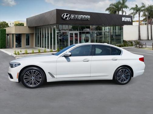 2019 BMW 530 530i