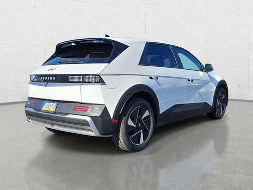 Atlas White 2026 Hyundai IONIQ 5 SEL