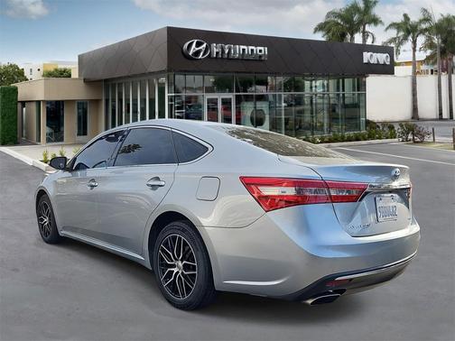 2017 Toyota Avalon XLE