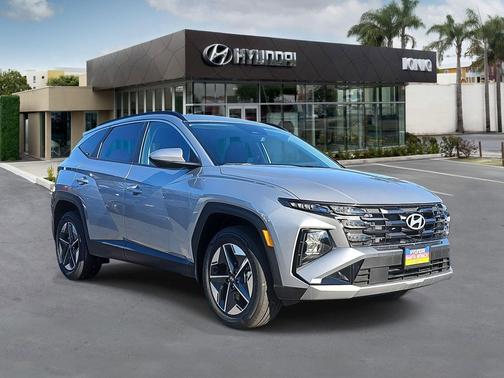 2026 Hyundai TUCSON Hybrid SEL