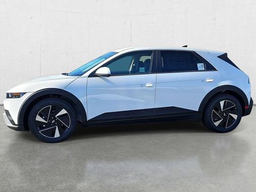 Atlas White 2026 Hyundai IONIQ 5 SEL
