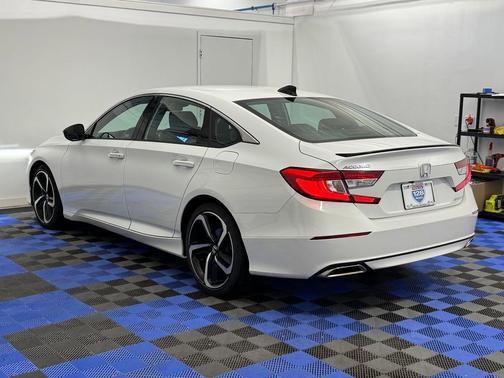 2022 Honda Accord 