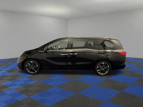 2022 Honda Odyssey 