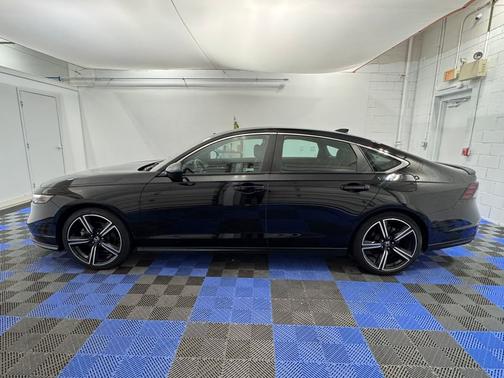 2023 Honda Accord Hybrid 