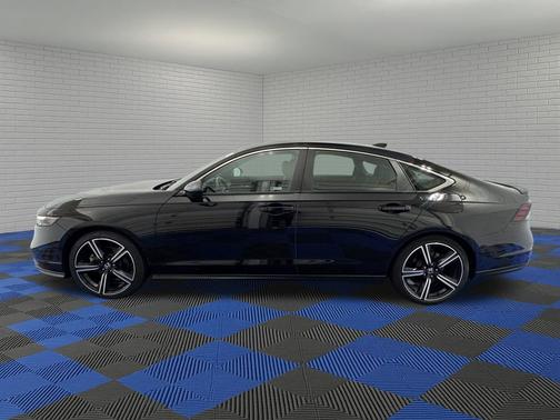 2023 Honda Accord Hybrid 
