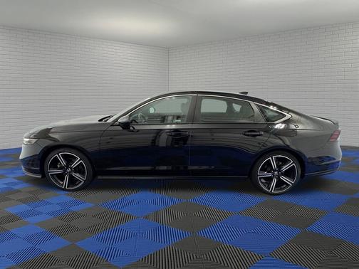 2023 Honda Accord Hybrid 