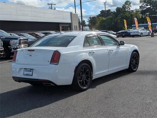 2019 Chrysler 300 S