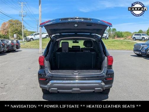2020 Nissan Pathfinder SL
