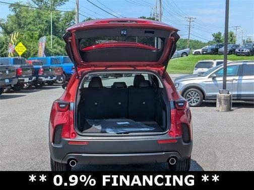 2025 Mazda CX-50 2.5 S Preferred Package