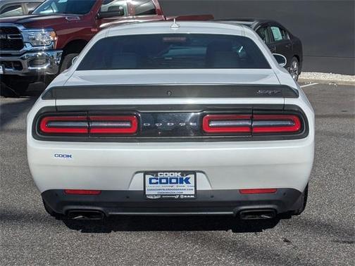 2016 Dodge Challenger SRT Hellcat