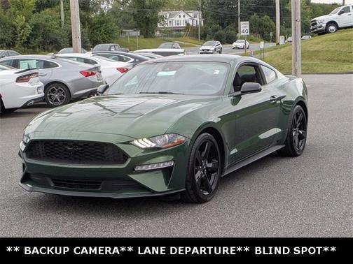 2022 Ford Mustang EcoBoost