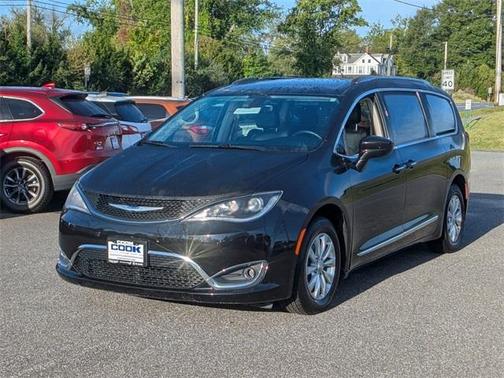 2018 Chrysler Pacifica Touring-L