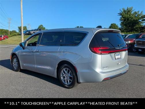 2024 Chrysler Pacifica Touring-L
