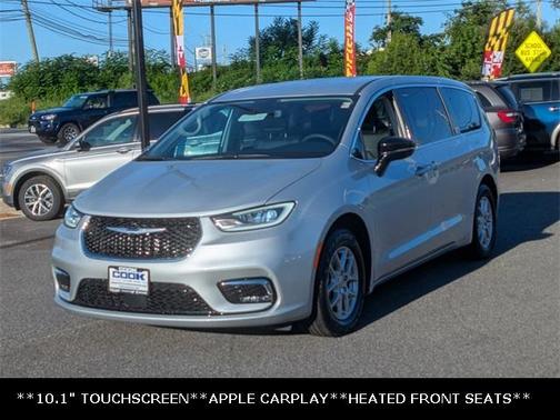 2024 Chrysler Pacifica Touring-L