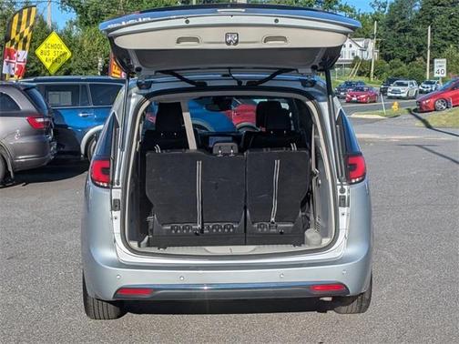 2024 Chrysler Pacifica Touring-L