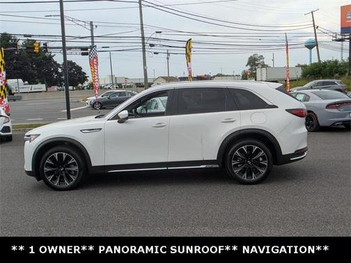 2024 Mazda CX-90 PHEV Premium Plus
