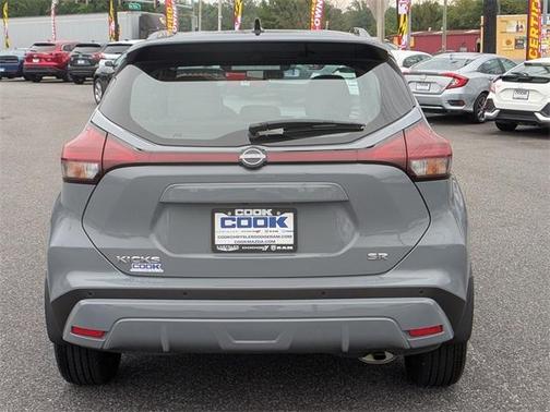 2024 Nissan Kicks SR