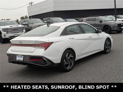 2025 Hyundai ELANTRA SEL Convenience