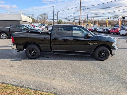 2019 RAM 1500 Classic SLT