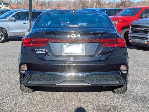 2022 Kia Forte LXS