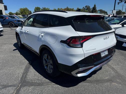 2024 Kia Sportage SX