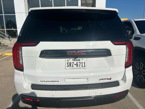 2023 GMC Yukon XL AT4