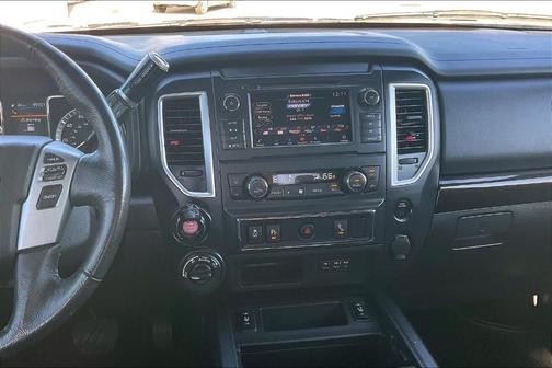 2019 Nissan Titan SV