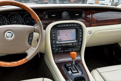 2008 Jaguar XJ Vanden Plas