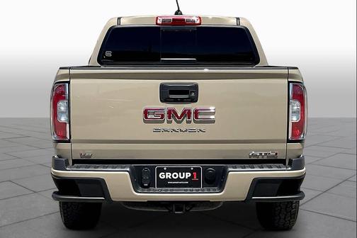 Desert Sand Metallic 2021 GMC Canyon AT4
