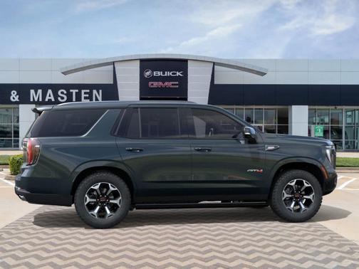 2025 GMC Yukon AT4