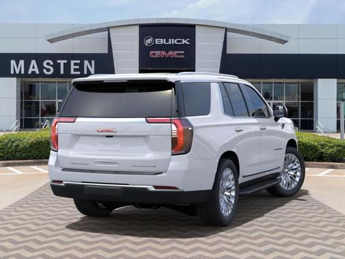 2025 GMC Yukon Elevation