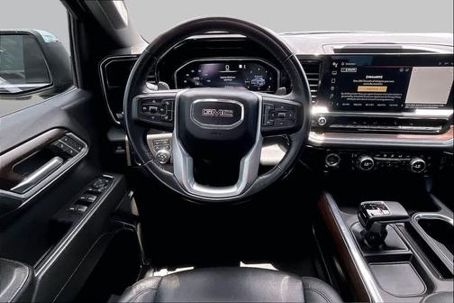 Onyx Black 2022 GMC Sierra 1500 SLT