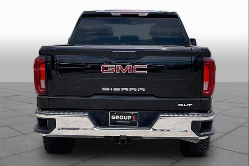 Onyx Black 2022 GMC Sierra 1500 SLT