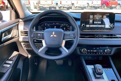 2023 Mitsubishi Outlander PHEV SEL