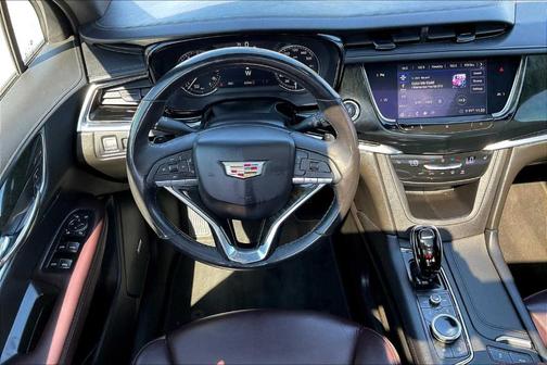 2020 Cadillac XT6 Premium Luxury FWD