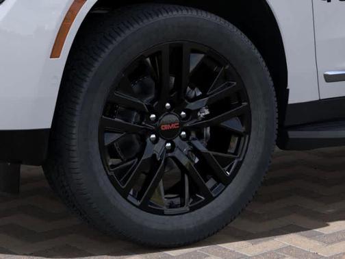 2025 GMC Yukon Elevation