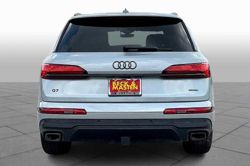 2025 Audi Q7 55 Premium Plus