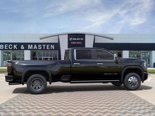 2025 GMC Sierra 3500 Denali Ultimate