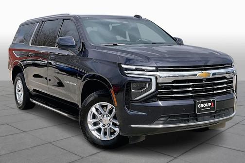 2025 Chevrolet Suburban LT