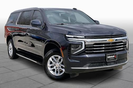 2025 Chevrolet Suburban LT