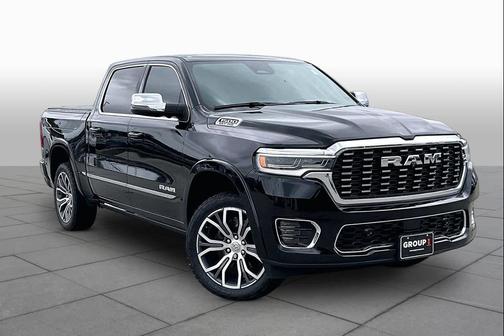Diamond Black Crystal Pearlcoat 2025 RAM 1500 ST