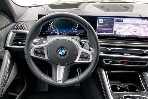 2025 BMW X6 xDrive40i