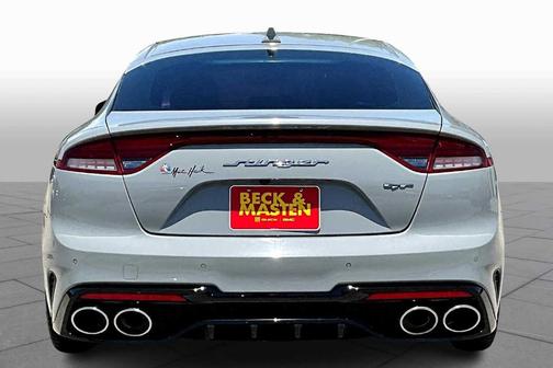 2022 Kia Stinger GT1