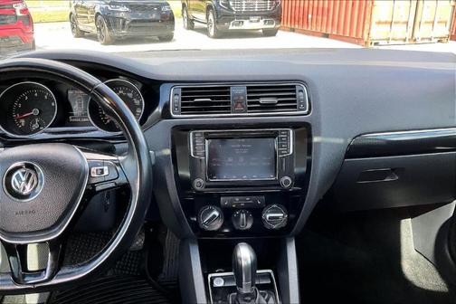 2016 Volkswagen Jetta 1.8T SEL