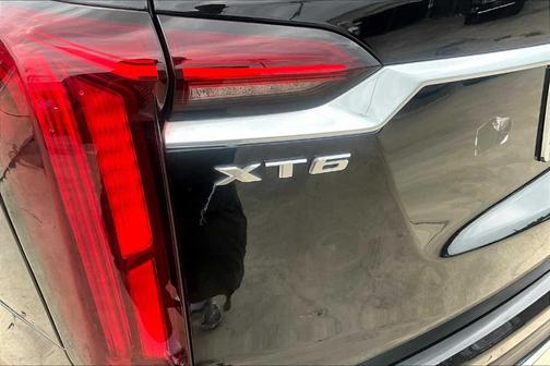 2023 Cadillac XT6 Premium Luxury AWD