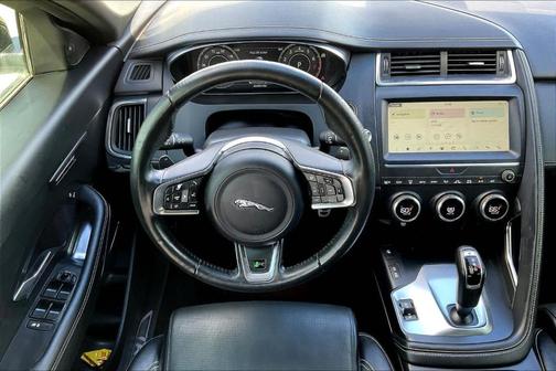 2018 Jaguar E-PACE R-Dynamic HSE