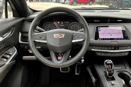 2023 Cadillac XT4 Sport