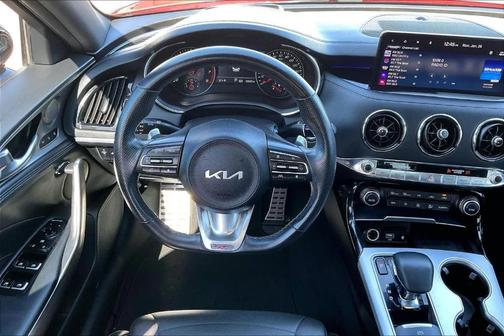 2022 Kia Stinger GT2